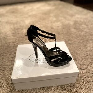 Steve Madden black heels